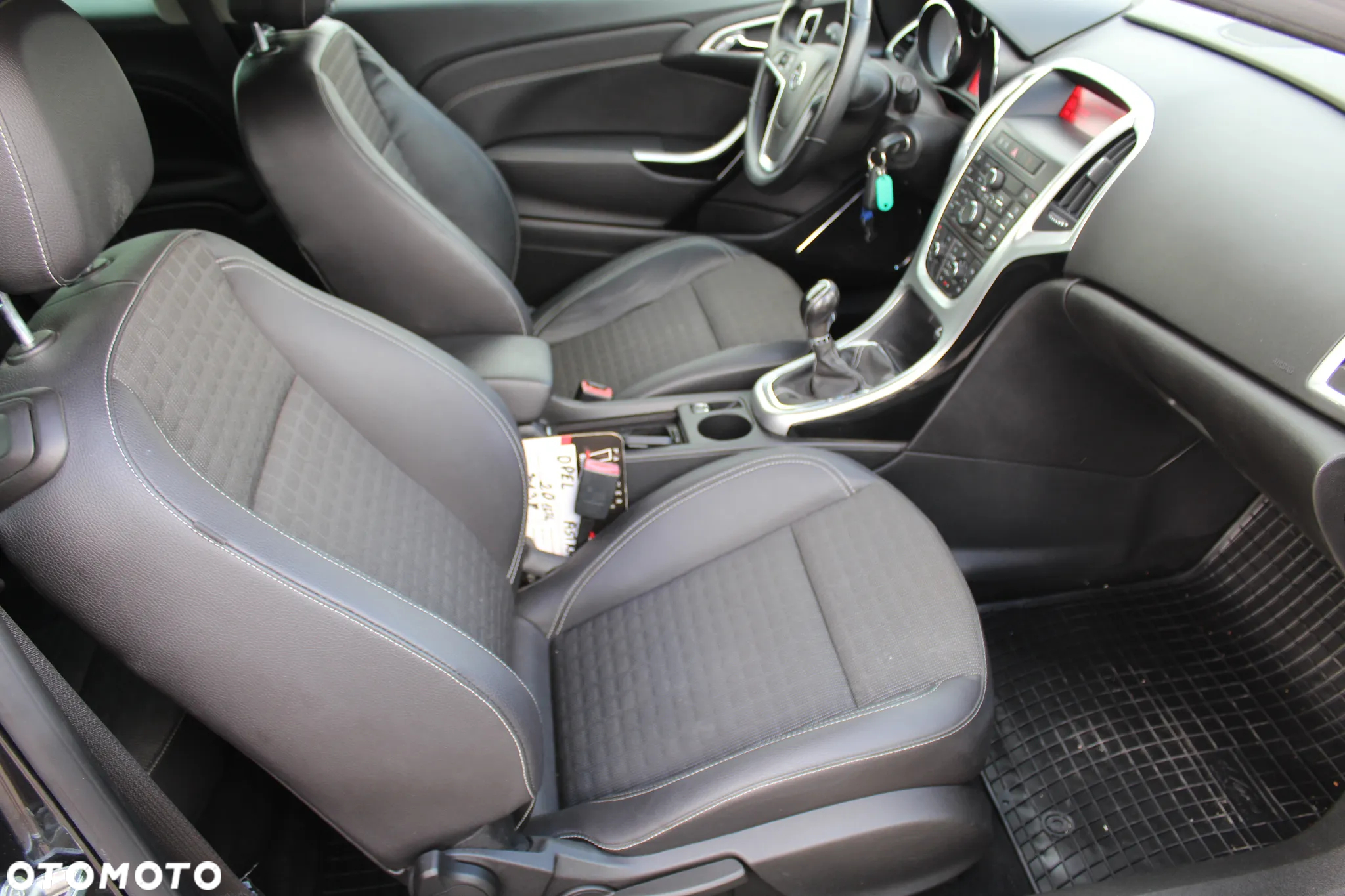 Opel Astra IV GTC 2.0 CDTI Sport S&S - 17