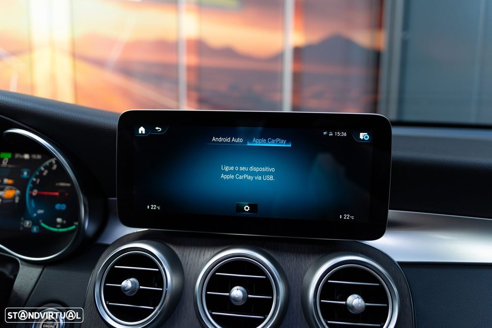 Mercedes-Benz GLC 300 e Coupe 4Matic 9G-TRONIC AMG Line - 13