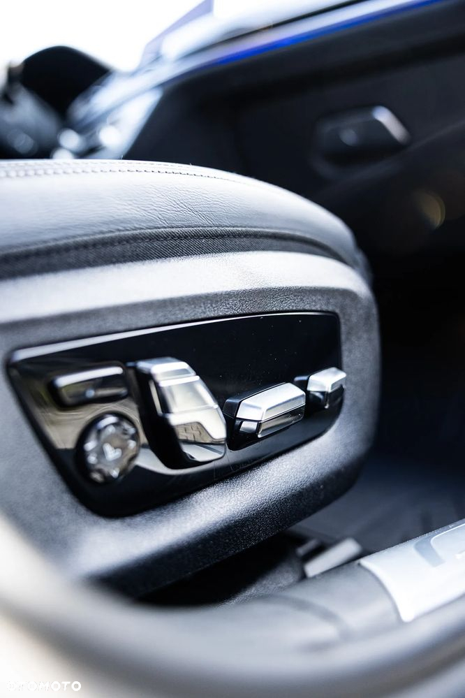 BMW Seria 7 750d xDrive - 10