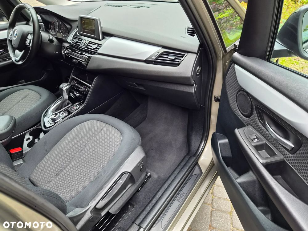 BMW Seria 2 220d Sport-Aut Advantage - 12