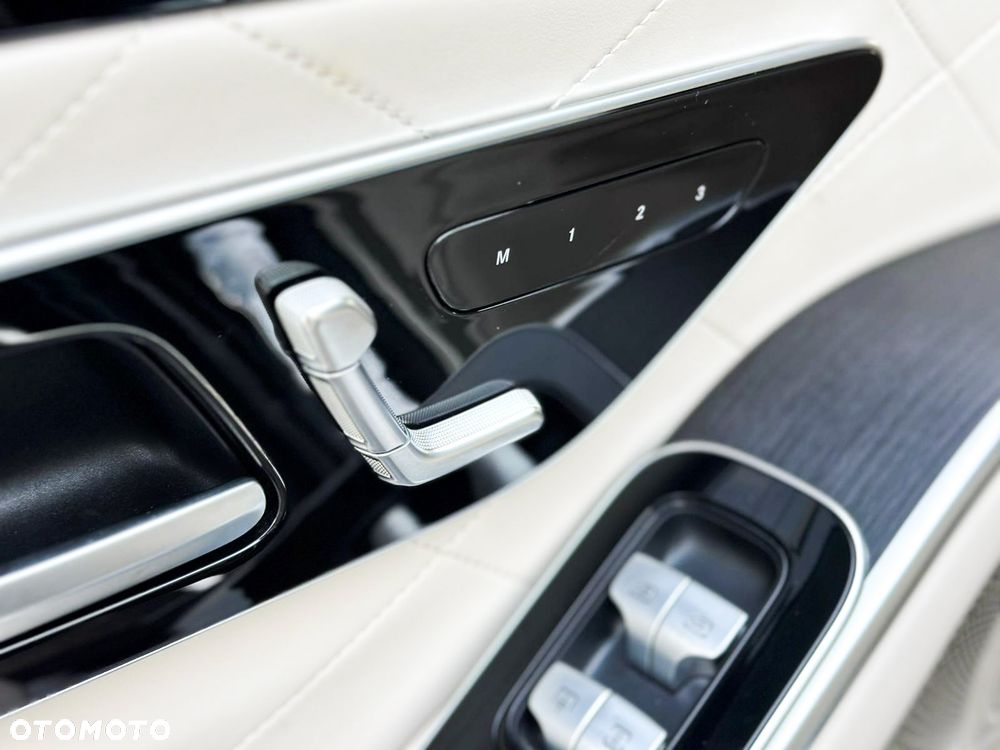 Mercedes-Benz Klasa S 400 d 4-Matic 9G-TRONIC - 24
