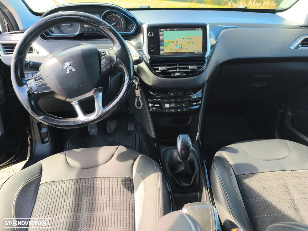 Peugeot 2008 1.2 PureTech Active - 50