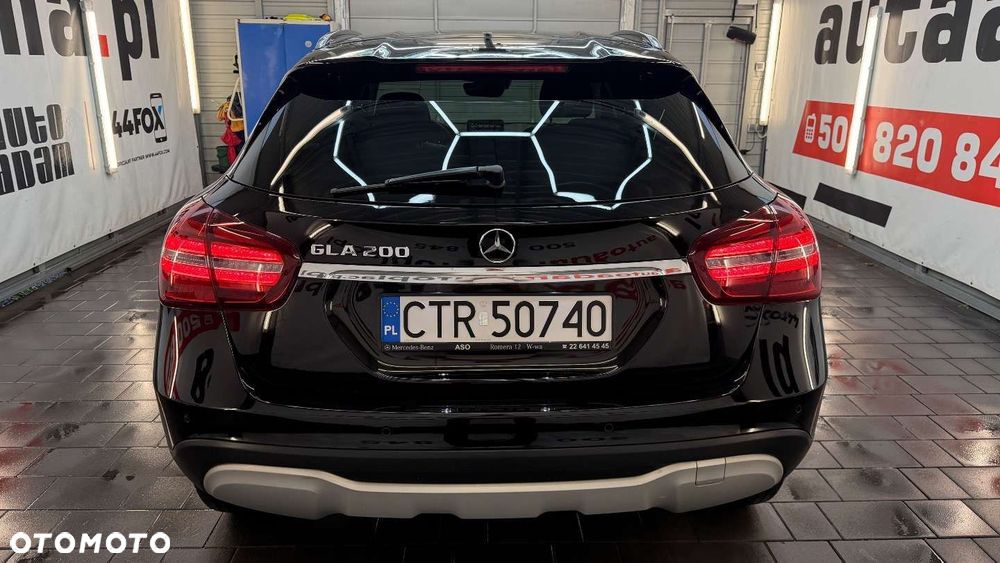 Mercedes-Benz GLA - 7