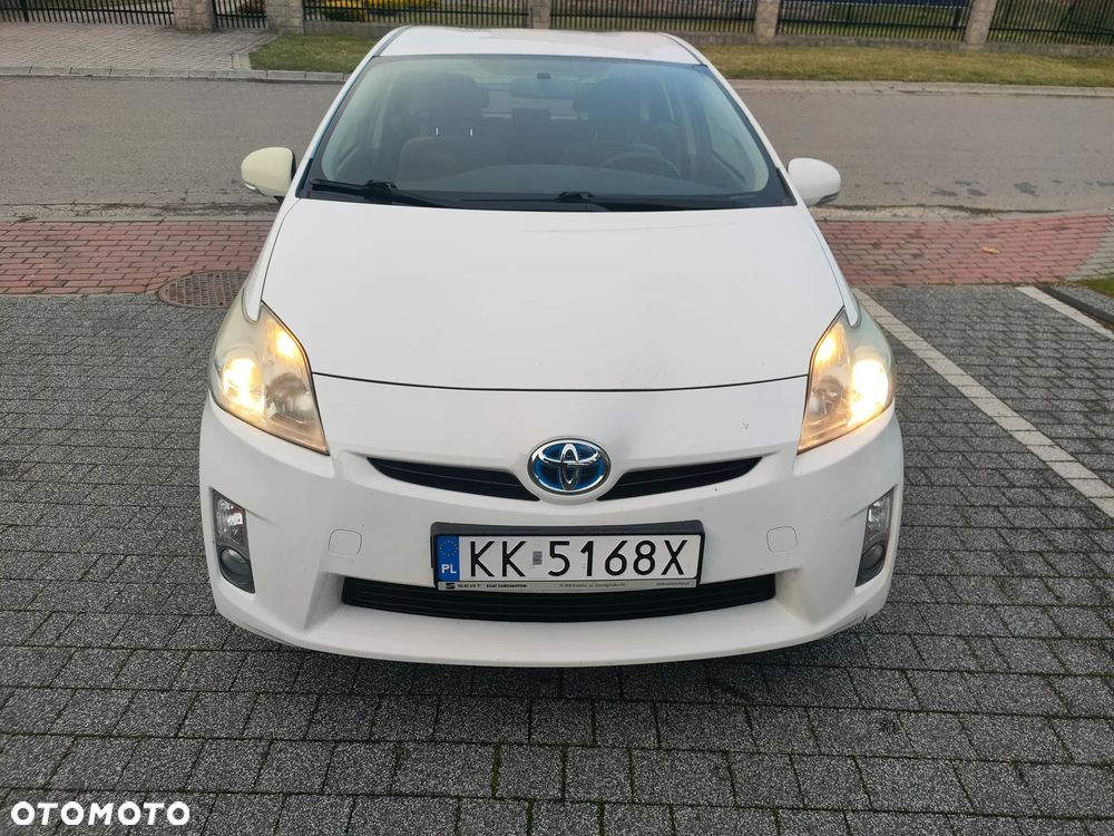 Toyota Prius 2011 photo 2