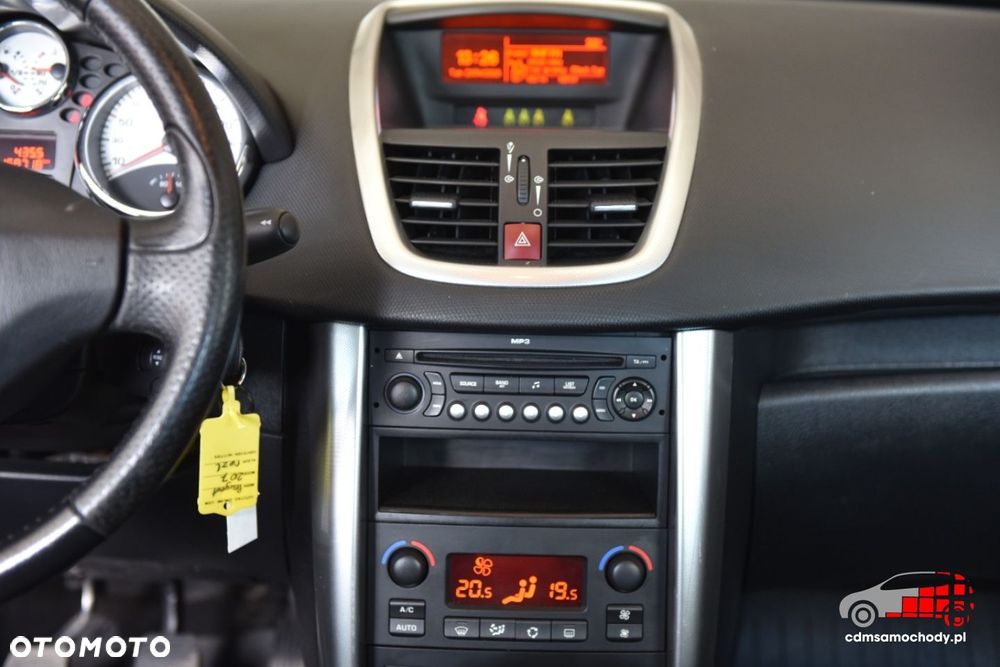Peugeot 207 - 25