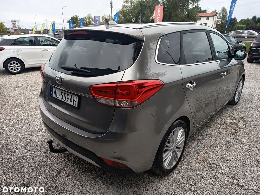 Kia Carens 1.7 CRDi 141 Dream Team Edition - 11