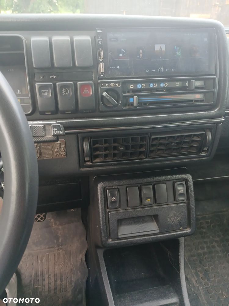 Volkswagen Golf 1.8 GTI - 12
