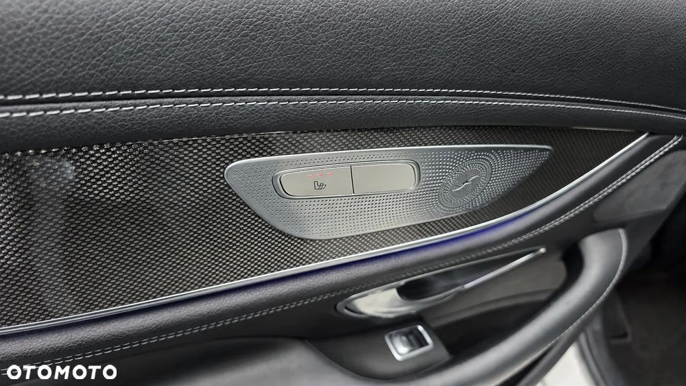 Mercedes-Benz CLS - 31