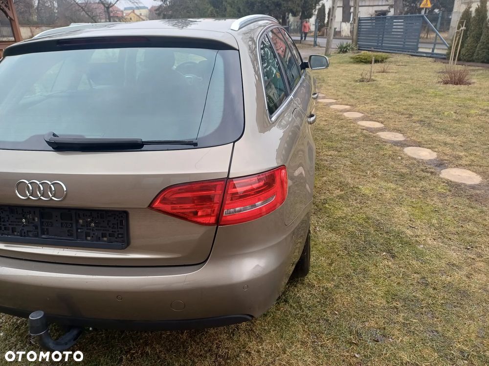 Audi A4 Avant 1.8 TFSI Ambiente - 8