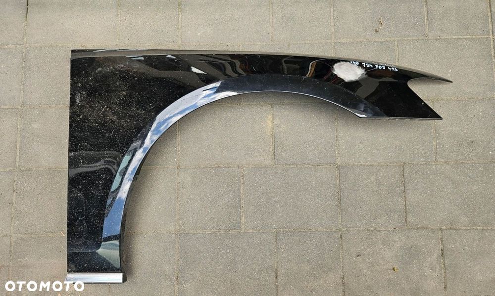 IGŁA  Błotnik Prawy Audi A8 4N0 - 1