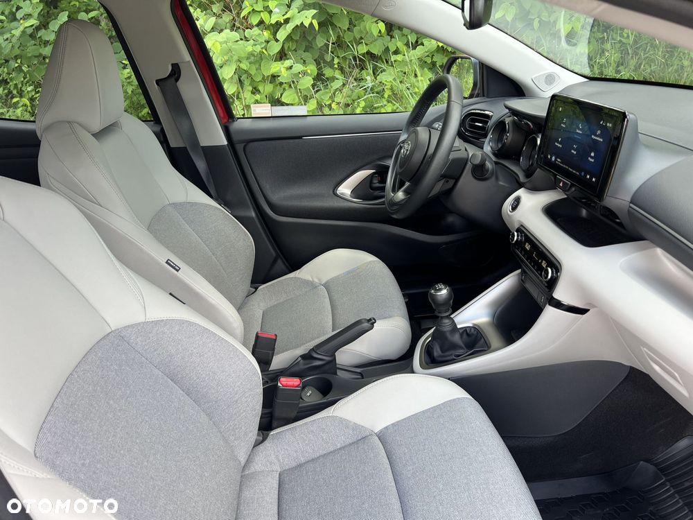 Toyota Yaris 1.5 Executive - 9