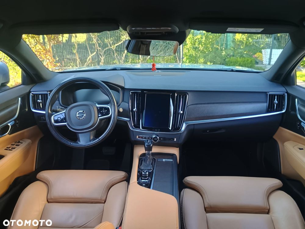 Volvo V90 Cross Country D4 AWD - 10