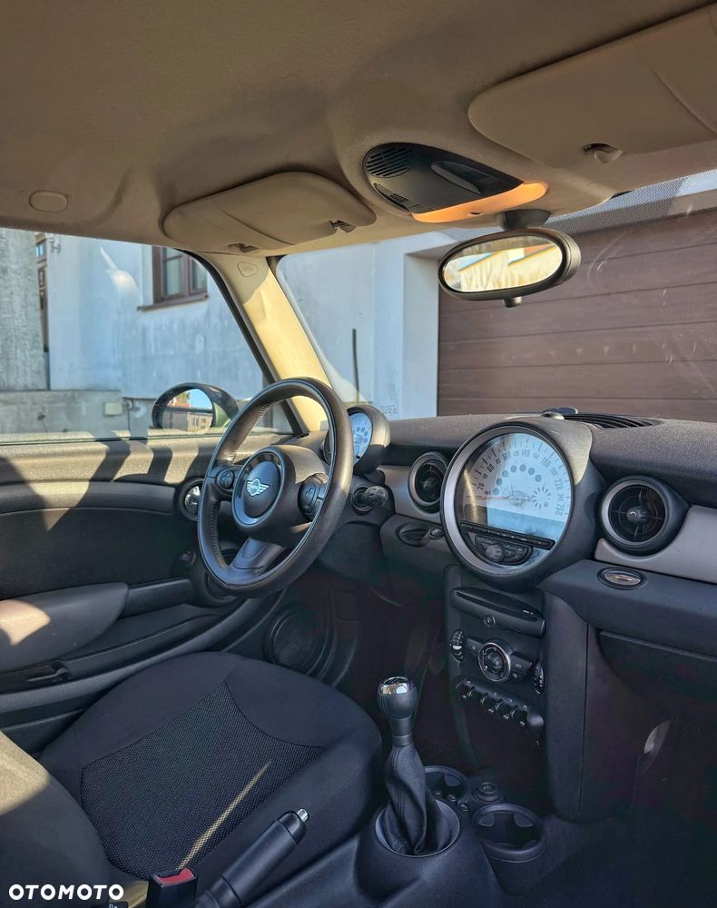 MINI Cooper D - 4