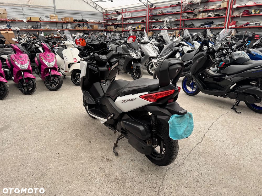Yamaha X-max - 5