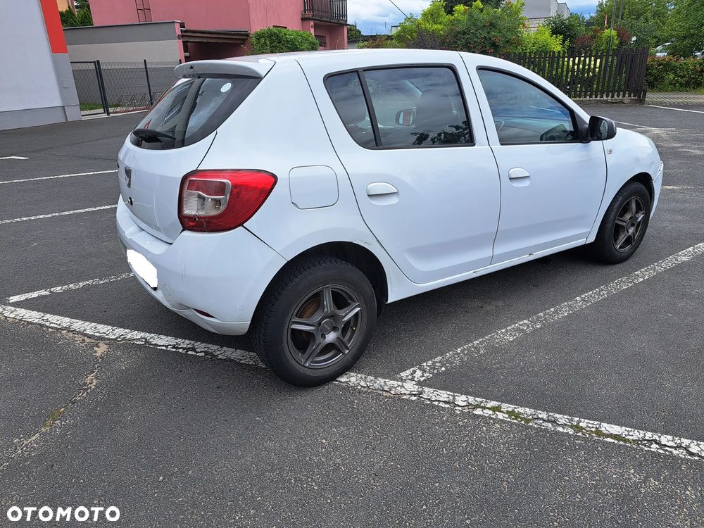 Dacia Sandero - 11