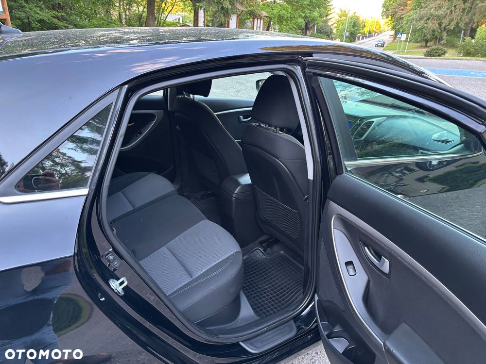 Hyundai i30 - 12