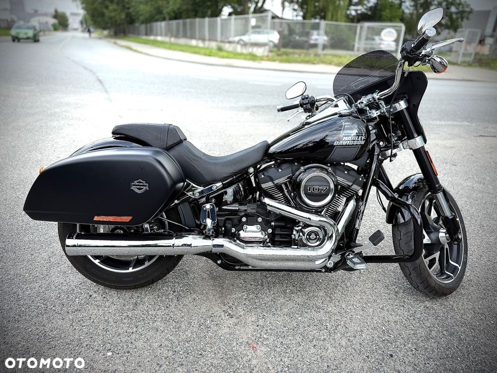 Harley-Davidson Softail Sport Glide - 1
