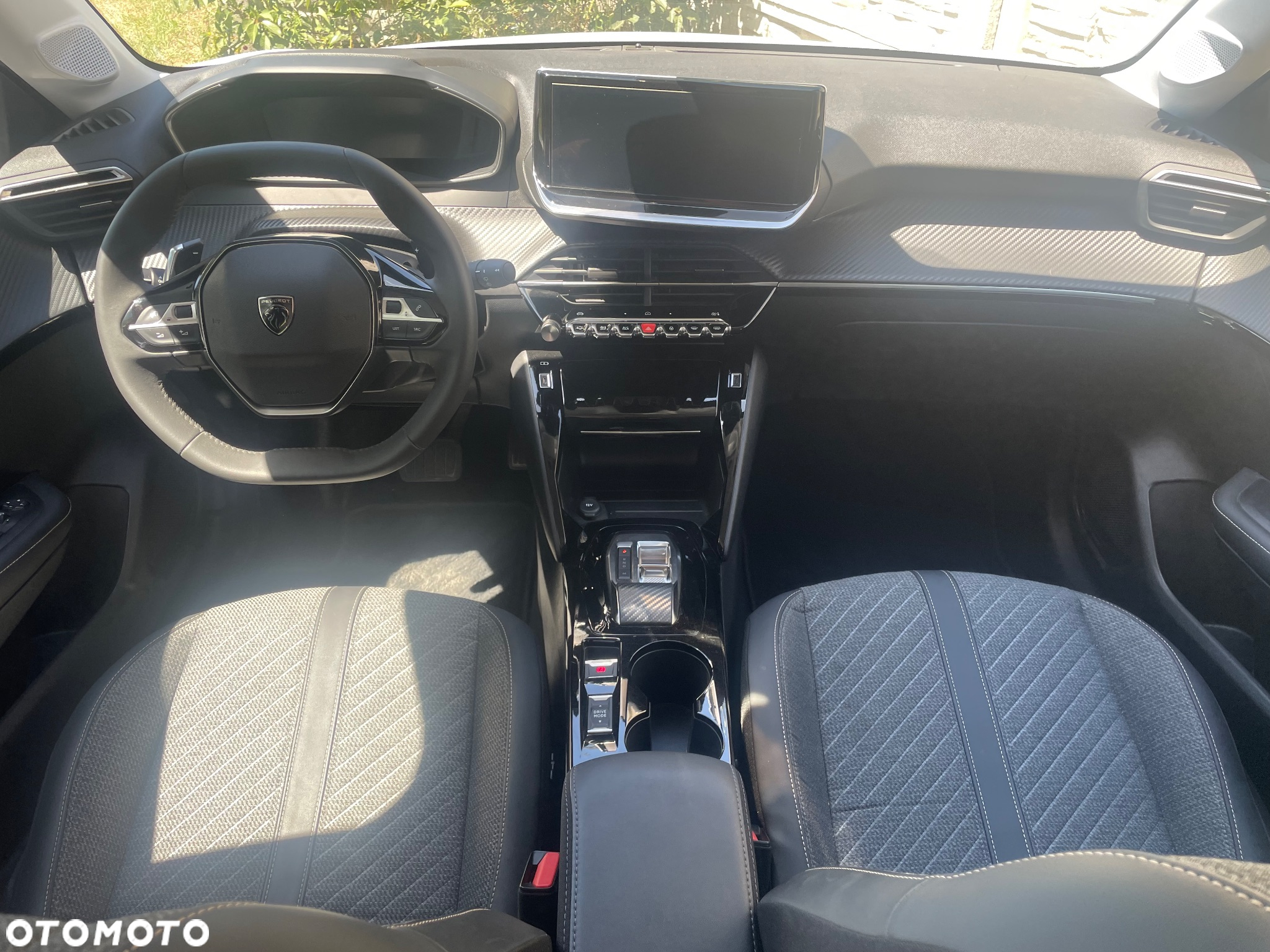 Peugeot 208 PureTech 100 EAT8 Active Pack - 9
