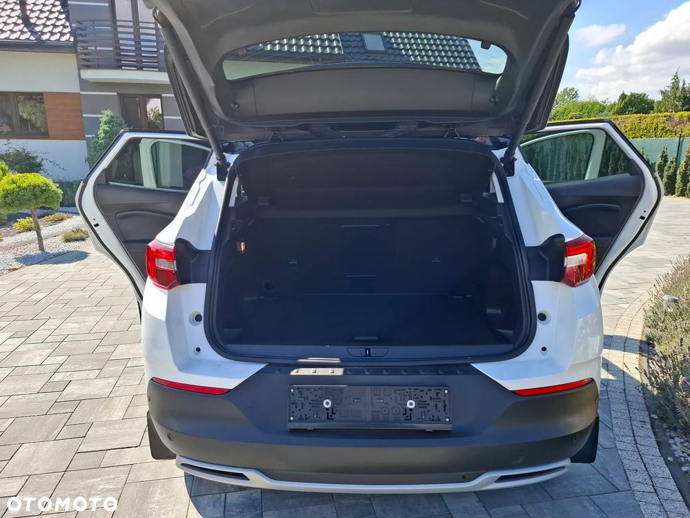 Opel Grandland X 1.2 Start/Stop Automatik Business INNOVATION - 27