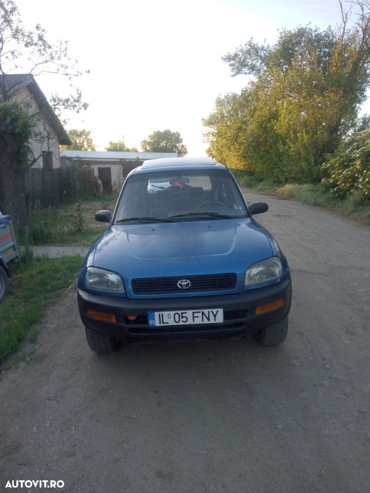 Toyota RAV4 - 10