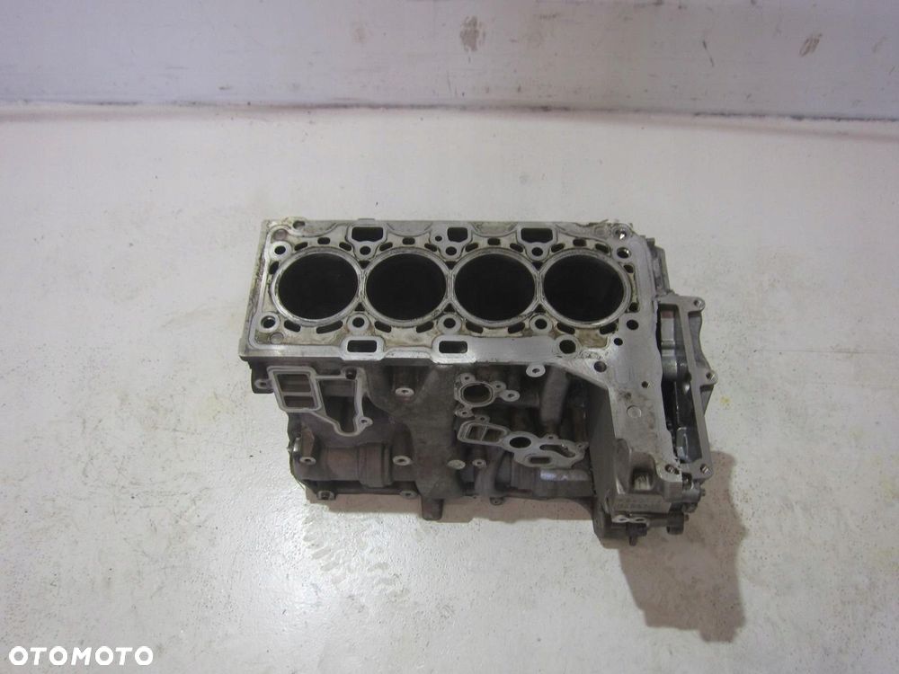 BMW X1 F48 B46 B46A20B F30 F20 X3 G01 BLOK SILNIKA 7647104 1025331 - 1
