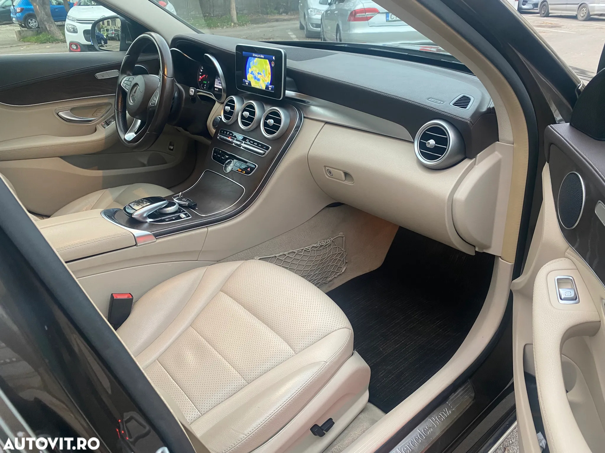 Mercedes-Benz C - 3