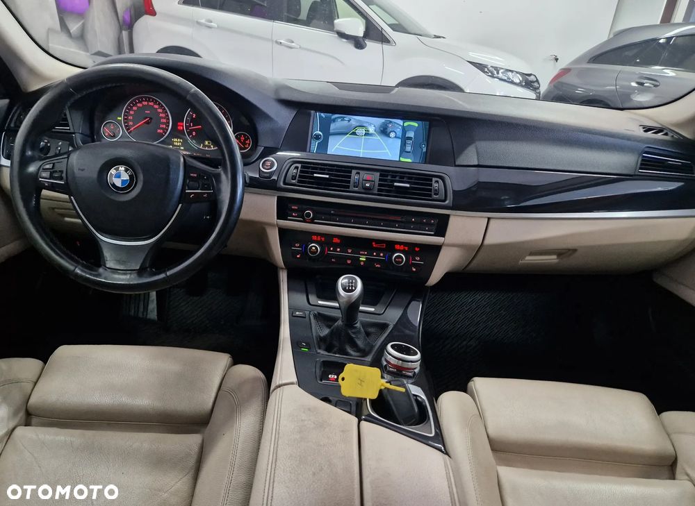 BMW Seria 5 - 10
