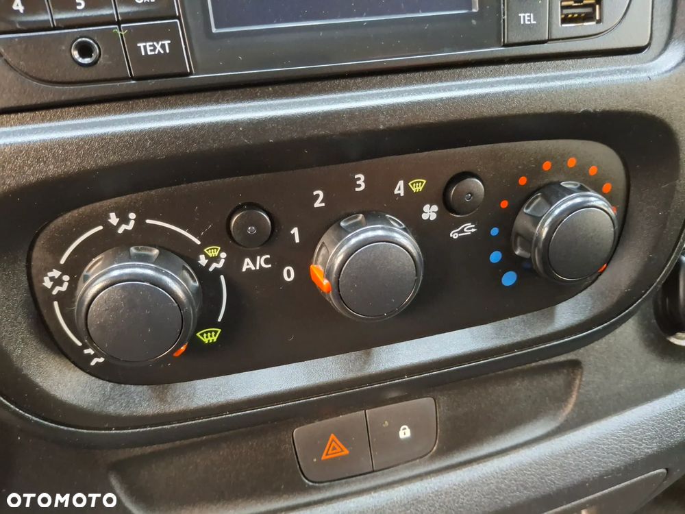 Renault Trafic 2016 Rok Wersja Lift Wysoki Długi L2H2 Klimatyzacja Drzwi Przesuwane Po Obu Stronach Hak Służba Drogowa - 20