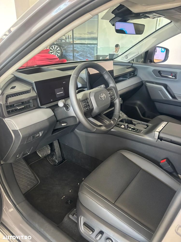 Toyota RAV4 - 2