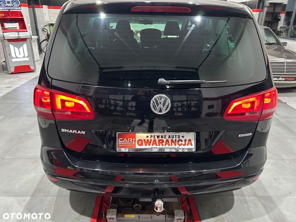 Volkswagen Sharan 2.0 TDI BlueMotion Technology Highline - 25