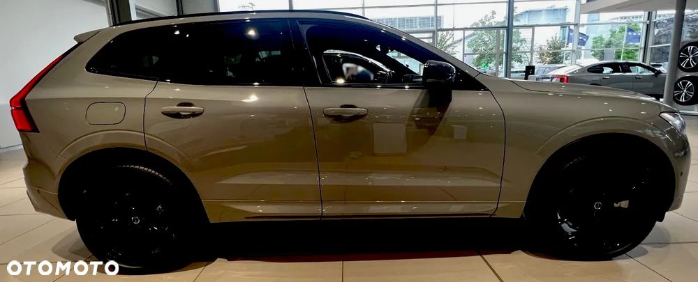 Volvo XC 60 T8 Plug-In Hybrid AWD Ultimate Black Edition - 16