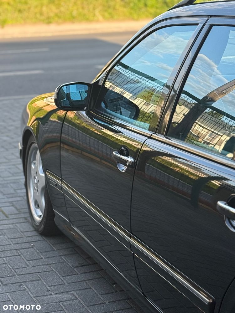 Mercedes-Benz Klasa E - 13