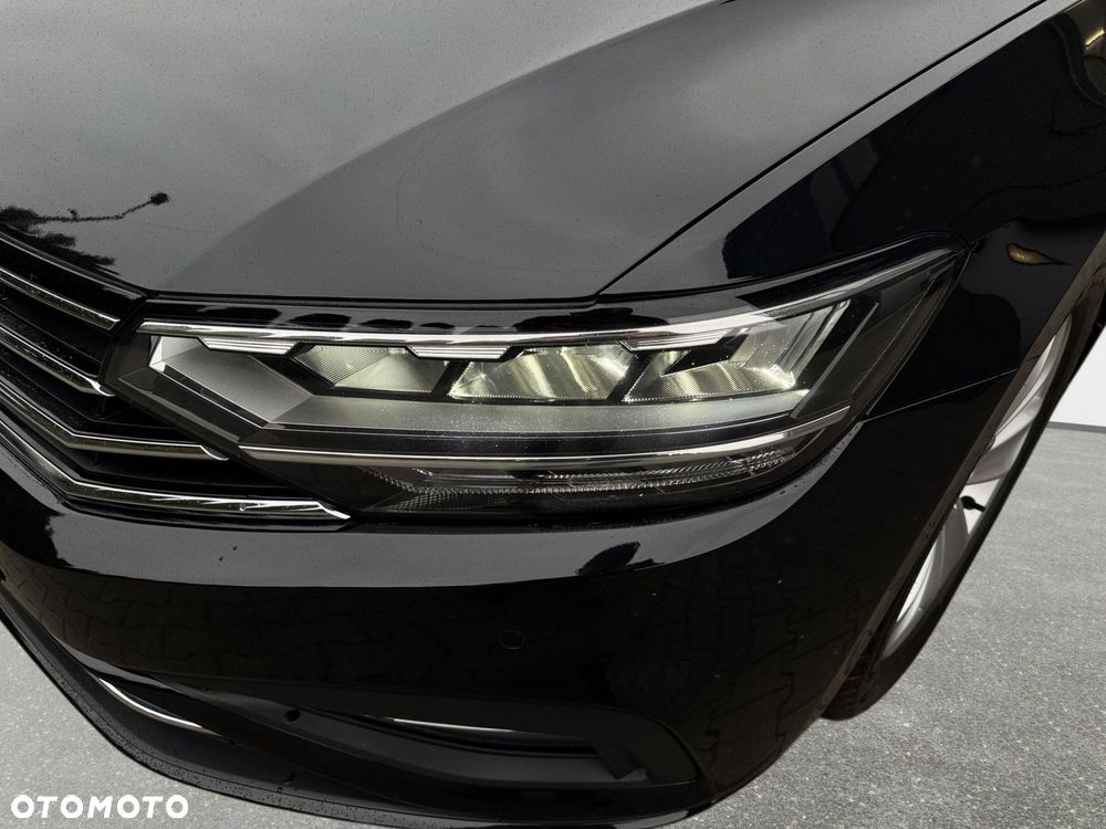 Volkswagen Passat Variant 2.0 TSI Business DSG - 10