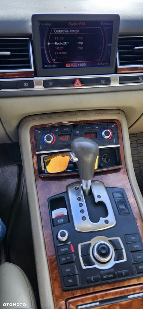 Audi A8 - 25
