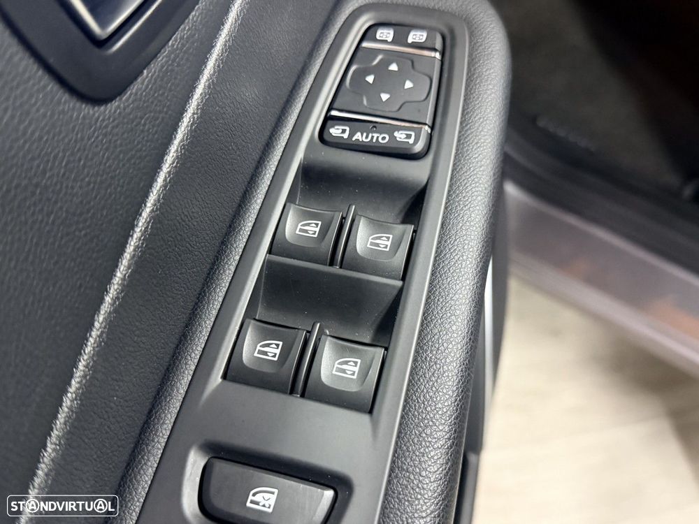 Renault Captur 1.2 TCe Exclusive - 18