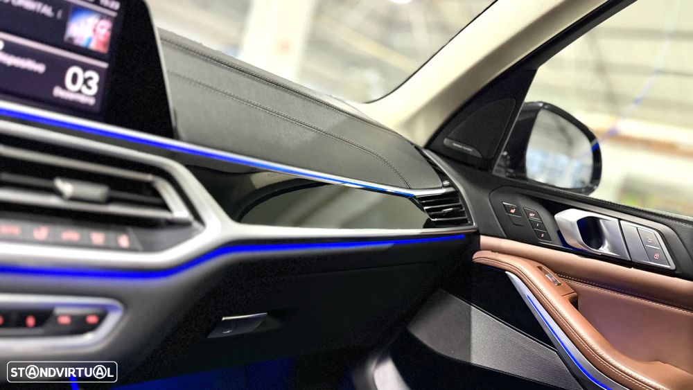 BMW X7 30 d xDrive Pack M - 38