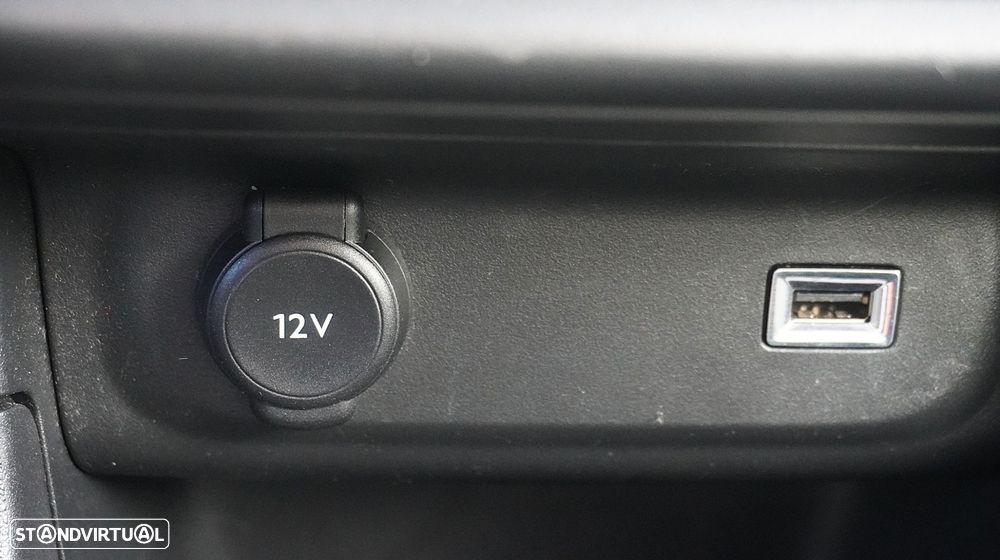 Citroën C3 1.2 PureTech Shine - 25