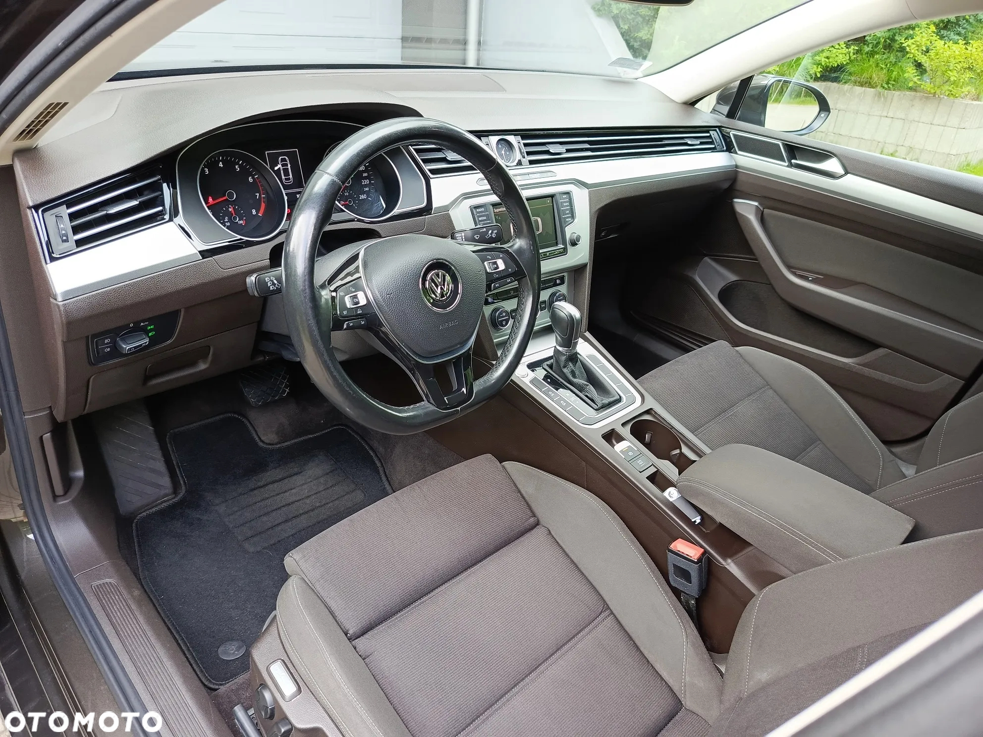 Volkswagen Passat 1.8 TSI BMT Highline DSG - 9