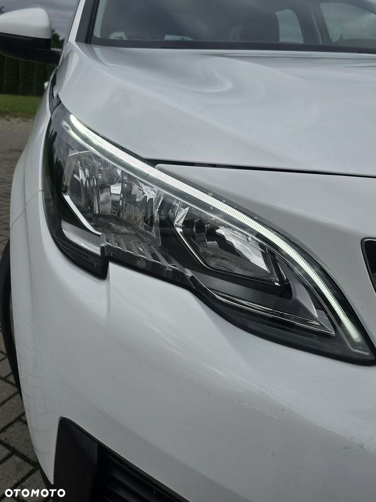 Peugeot 5008 2018 photo 5