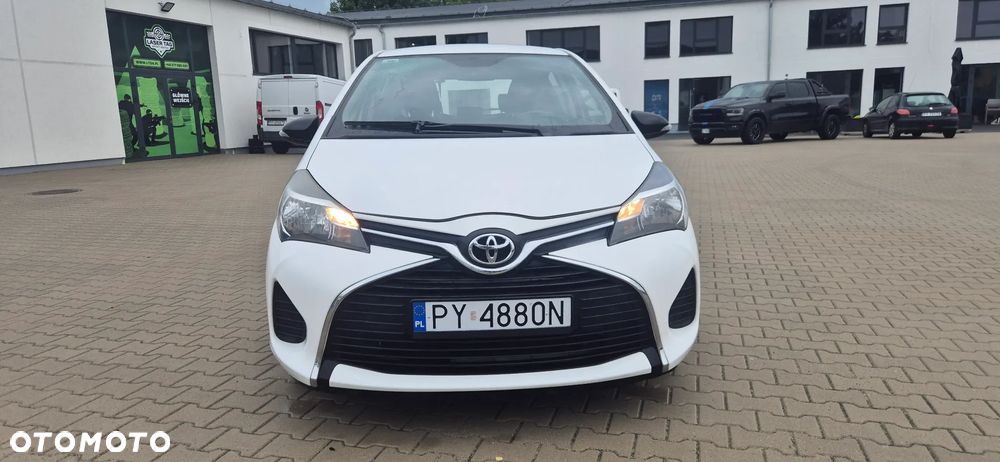 Toyota Yaris 1.0 Premium - 5