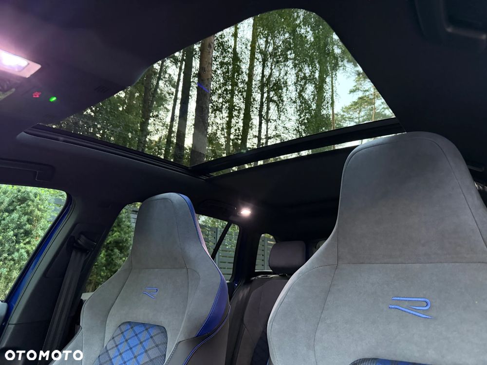 Volkswagen Golf 2.0 TSI 4Motion R DSG - 35