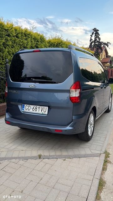 Ford Tourneo Courier 1.5 TDCi Titanium - 2