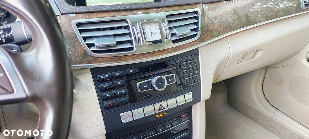 Mercedes-Benz Klasa E 350 4Matic BlueEFFICIENCY 7G-TRONIC Avantgarde - 40