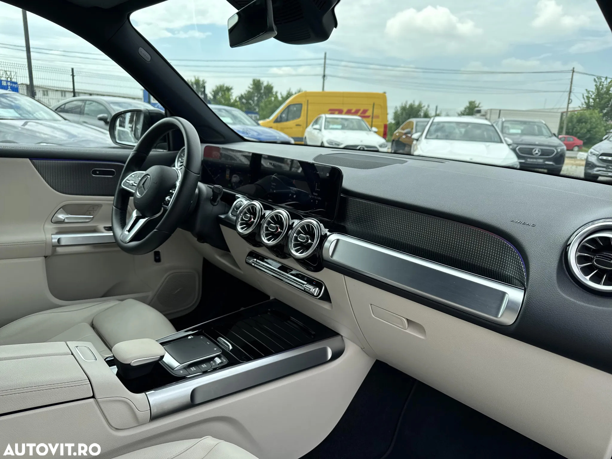 Mercedes-Benz EQB 300 4MATIC - 13