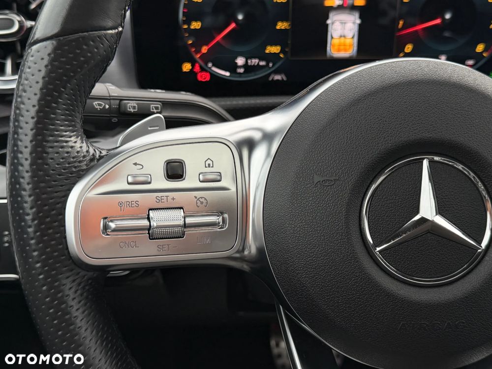Mercedes-Benz CLA 250 4-Matic AMG Line 7G-DCT - 22