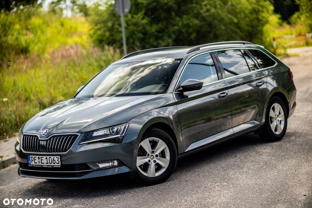 Skoda Superb 2.0 TDI DSG Ambition - 15