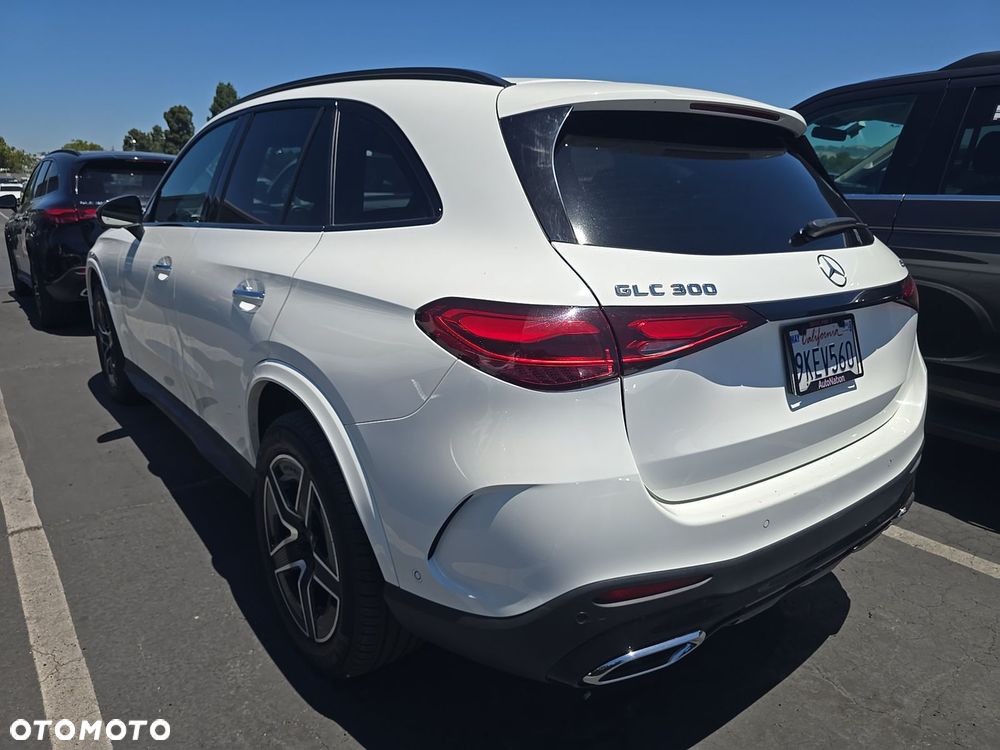 Mercedes-Benz GLC 300 4Matic 9G-TRONIC Edition AMG Line - 4