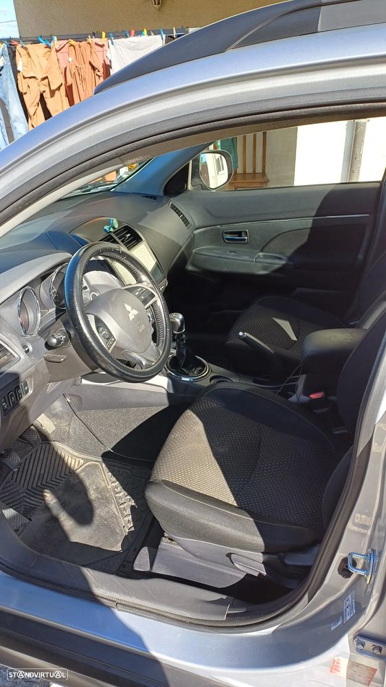 Mitsubishi ASX 1.8 DI-D Instyle 4WD - 5