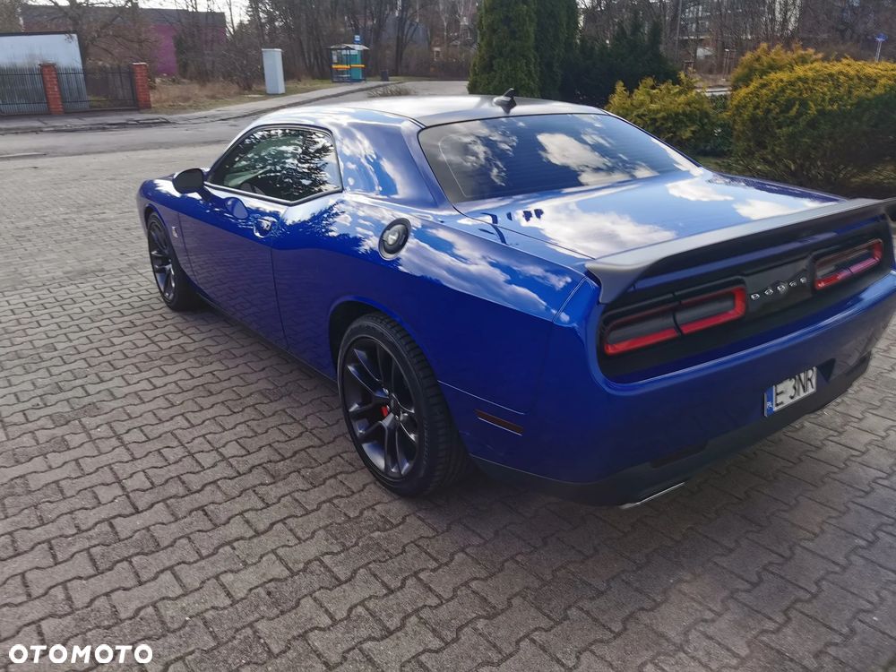 Dodge Challenger 6.4 Scat Pack - 10