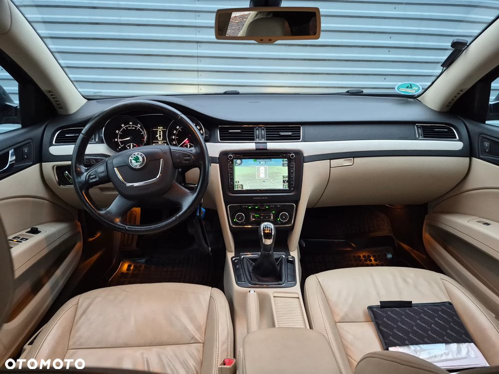 Skoda Superb 1.8 TSI Platinum - 19